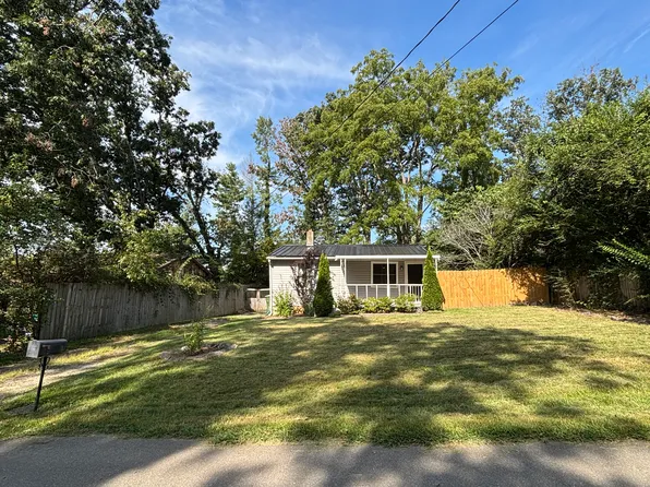 122 Arnold Rd, Asheville, NC 28805