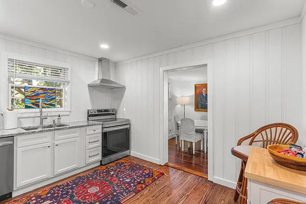 2910 Park Ave — Photo 9