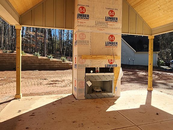 5th image of 10040 Lakeview Pkwy