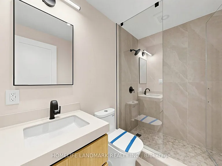 750 Glengrove Ave W #B — Photo 47