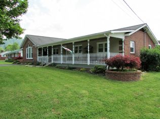 522 Crowe Bottom Cir, Elizabethton, TN 37643
