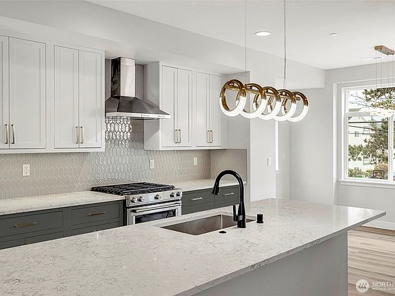 4th image of 17116 35th Drive SE #C2