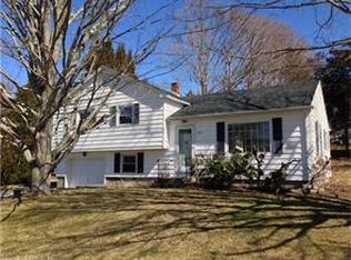 678 Groton Long Point Rd, Groton, CT 06340