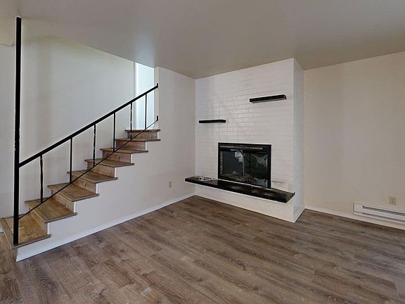 2nd image of 1519 NW 65th St #6