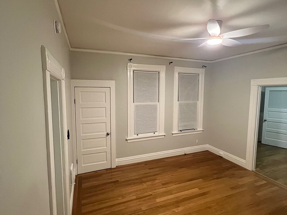 Main Living/Bedroom Room