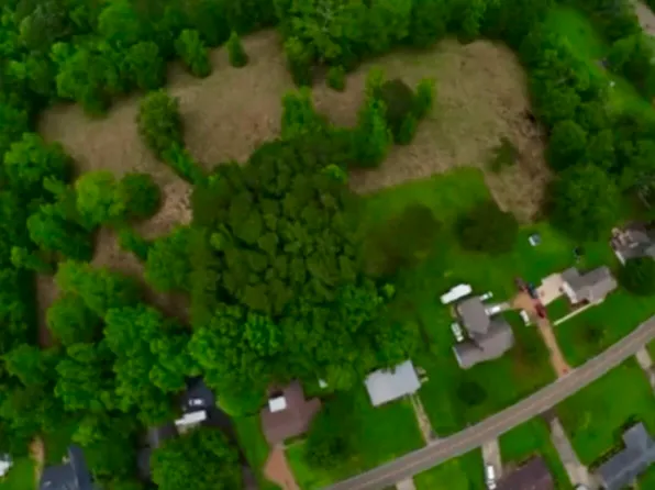 Lewis St, Florence, MS 39073