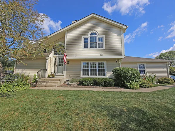 N664 Bedford Ln, Winfield, IL 60190