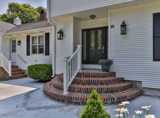16 Robin Rd, Sandwich, MA 02563