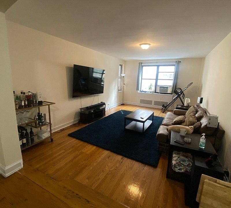 1st image of 246 E 46th St #3HF