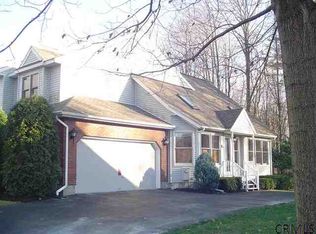 3 Woodside Dr, Clifton Park, NY 12065