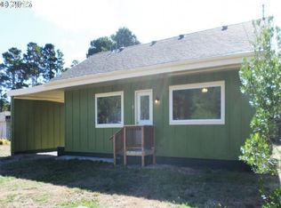 13 Geer Cir, Port Orford, OR 97465
