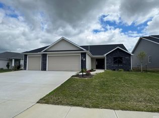 1005 Midnight Chase Grv, Fort Wayne, IN 46845