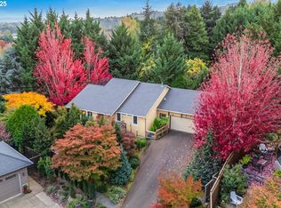 1039 SW Upland Dr, Dundee, OR 97115