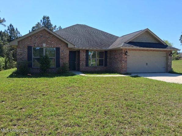 21449 W Edgewood Dr, Saucier, MS 39574