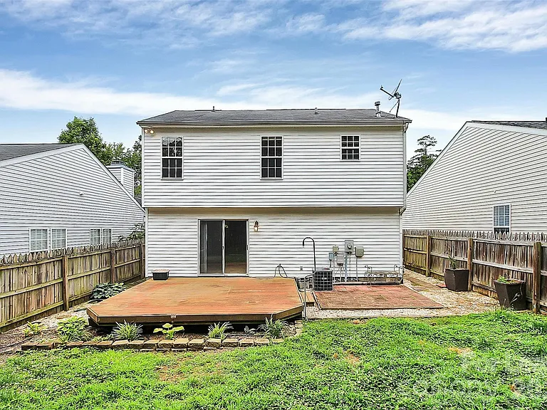 5227 Silabert Ave — Photo 31