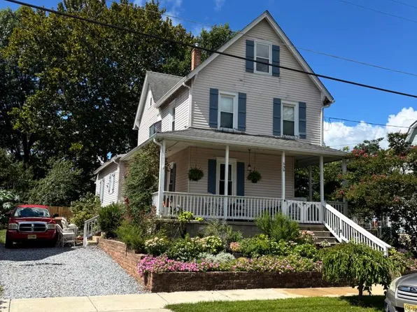 539 Park Ave, Swedesboro, NJ 08085