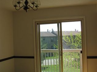 8 Bay Path Way, Branford, CT 06405