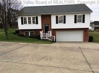 23 Cardinal Dr, Milton, WV 25541