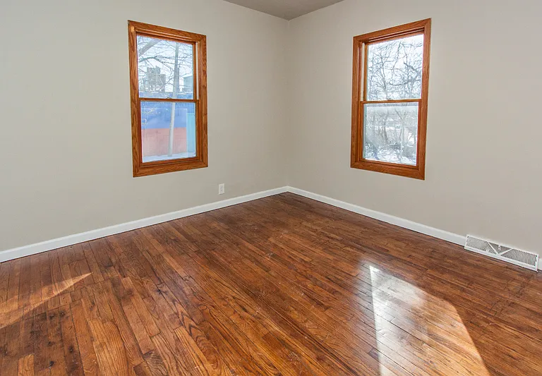 902 Titus Ave — Photo 10