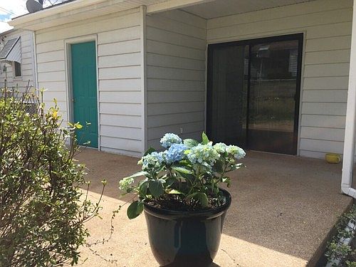 2nd image of 1139 Roxton Dr
