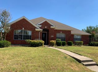 10617 Pineview Ln, Frisco, TX 75035