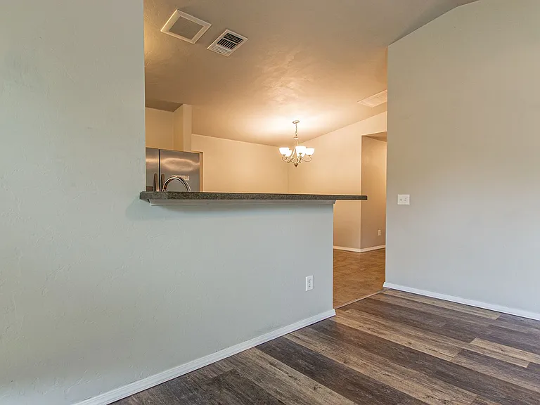 15316 Nightshade Dr — Photo 17