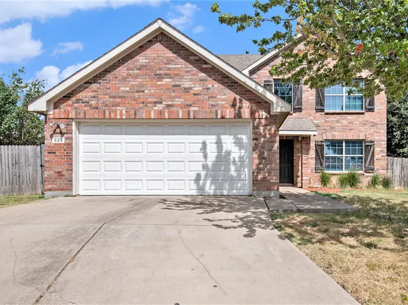 625 Cessna Ct, Saginaw, TX 76179