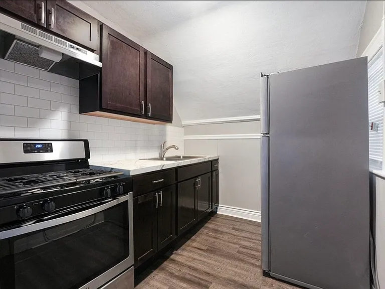 1043 Bridge St NW #2 — Photo 2