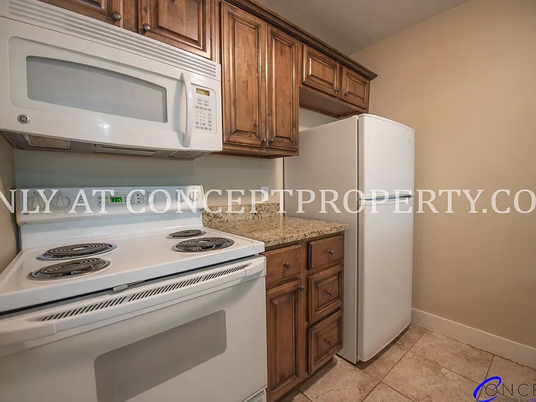 Cottonwood Heights — Photo 21