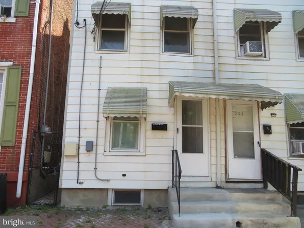 206 2nd St, Trenton, NJ 08611