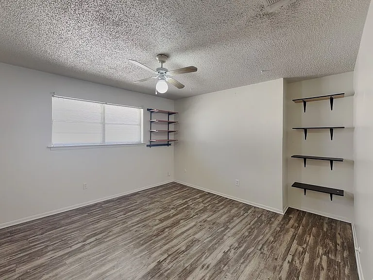 6220 Wheaton Dr — Photo 10