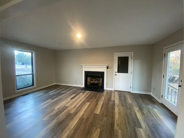 110 Ashton Pl — Photo 6