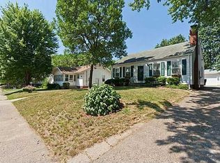 2120 35th St, Des Moines, IA 50310