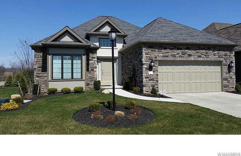 1st image of 16 Harbridge Mnr