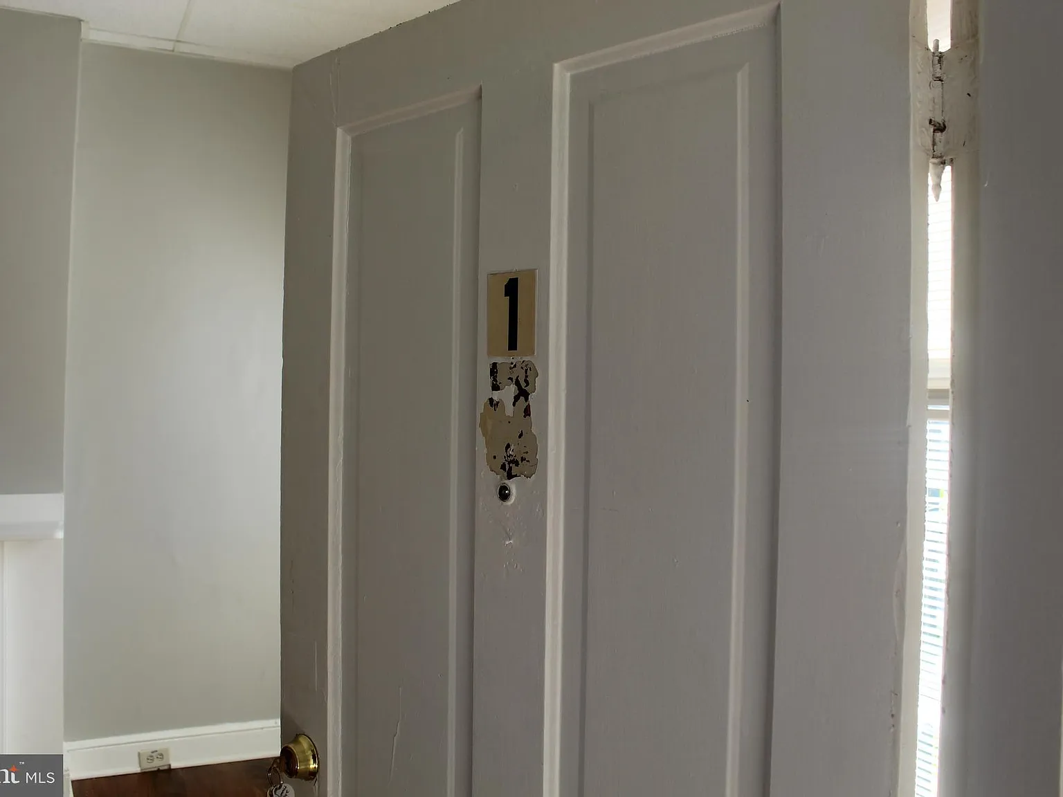 2 bed, 4811 sqft, $1,200 — Photo 2