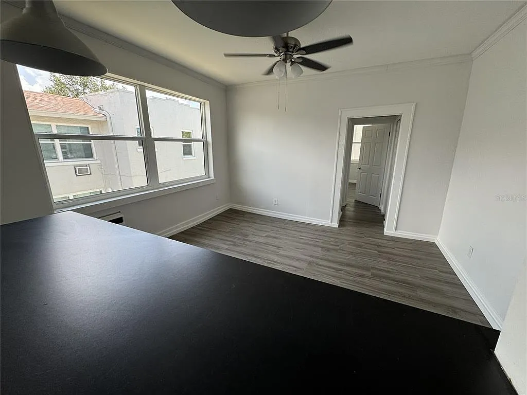 1 bed, 1.0 bath, 900 sqft, $1,350 — Photo 4