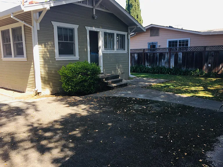 1122 Channing Ave — Photo 26