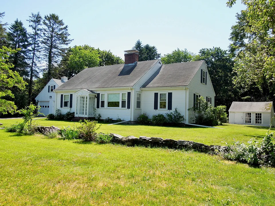 2 Briarwood Ct