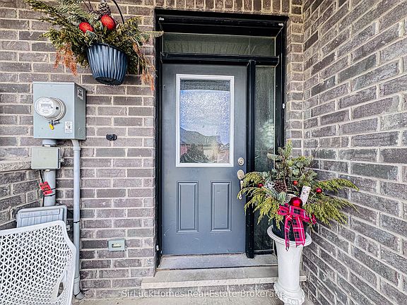 3rd image of 6 Spring Crest Way