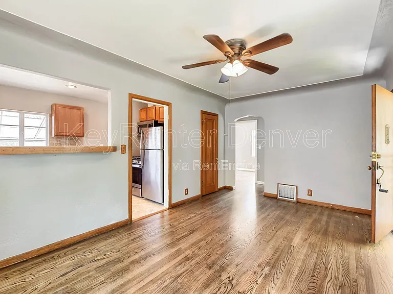 4195 Benton St — Photo 7