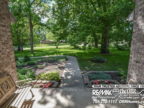5th image of 3104 S Burlington Dr