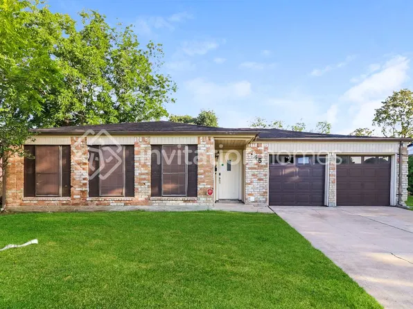 745 Academy Ln, Deer Park, TX 77536