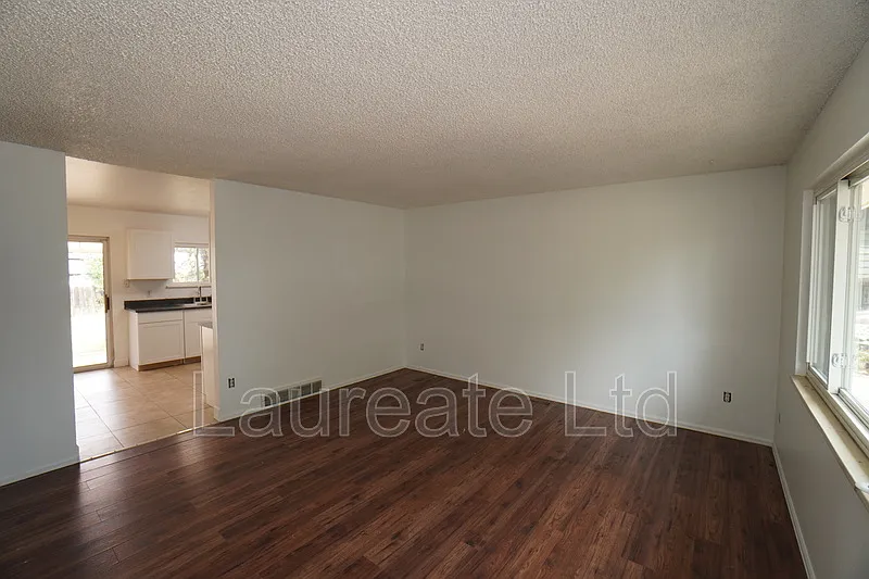 4 bed, 2.0 bath, 1750 sqft, $2,895 — Photo 3