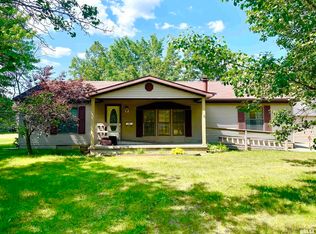 1141 Blakely St, Benton, IL 62812