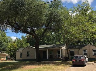 604 Lamar St, Palestine, TX 75801