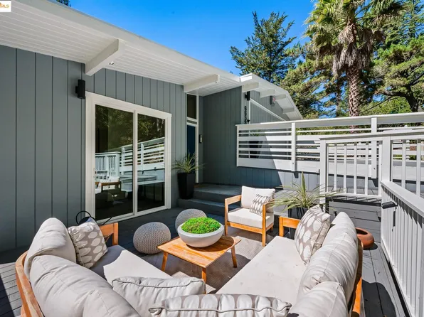 6659 Girvin Dr, Oakland, CA 94611