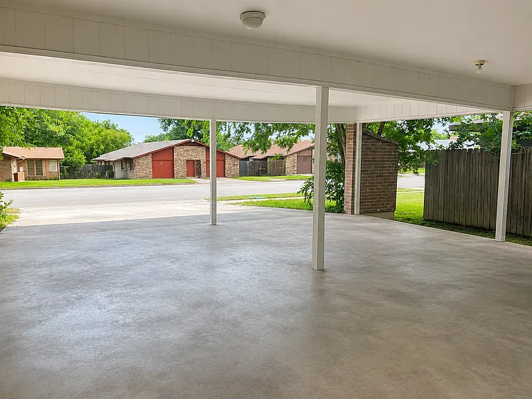 2211 Wheeler Ave — Photo 22