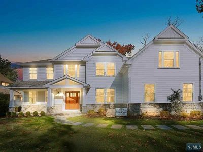 12 Madison Ave, Demarest, NJ, 07627