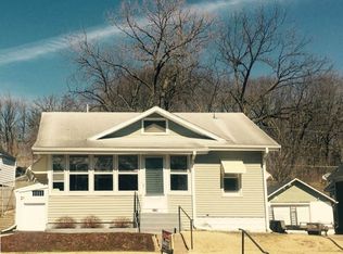 3226 Indian Rd, Davenport, IA 52802