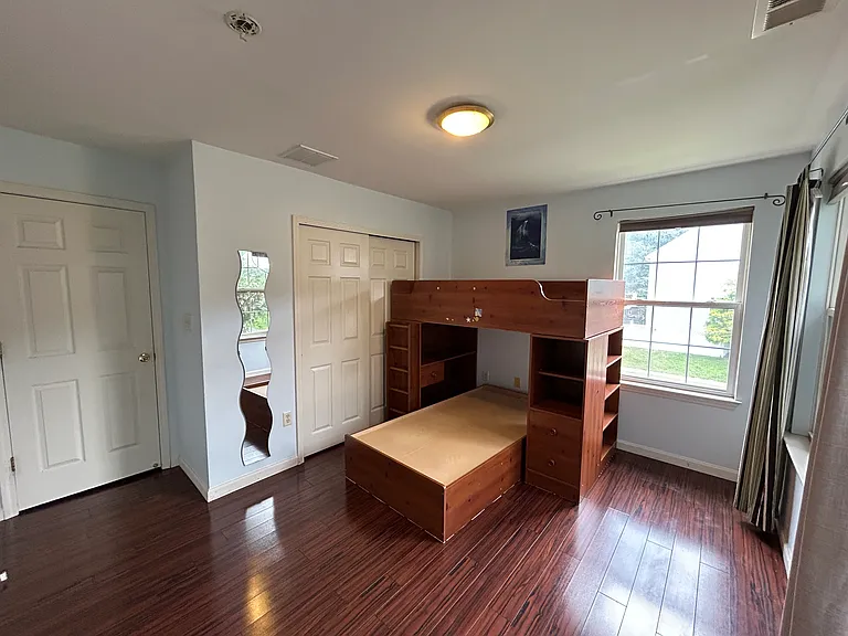 240 Kensington Dr — Photo 22
